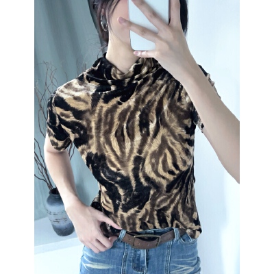 26010022 하이넥 지브라 반팔티셔츠