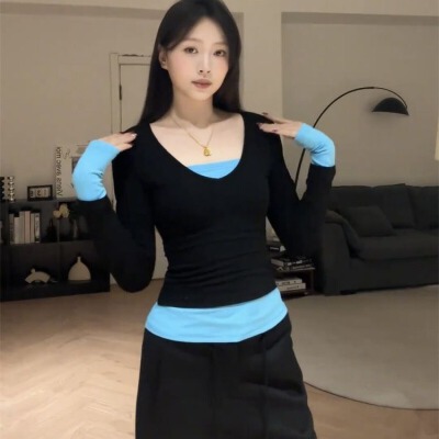 26010141 브이 배색 티셔츠