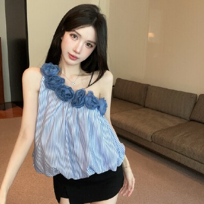26030243 실사 프렌치 입체 플라워 원숄더 스트라이프 탑