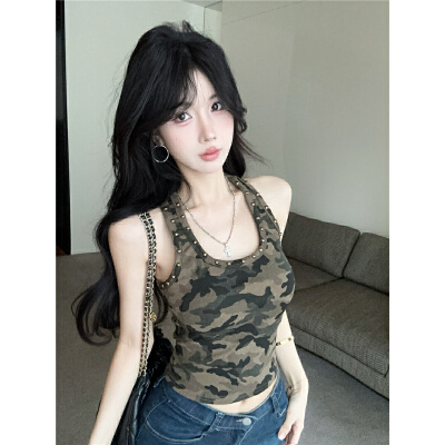 26040012 실사 스터드 카모 슬림핏 크롭 슬립탑