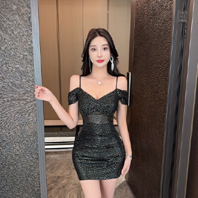 26040240 스팽글 어깨트임 딥브이 슬립 미니원피스