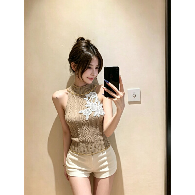26040320 화이트 플라워 핫픽스 슬림 나시 탑