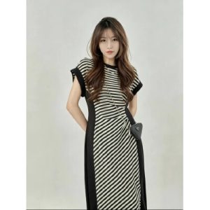 26060087 [퀄리티보장/몸매보정] 클래식 스트라이프 반팔 원피스