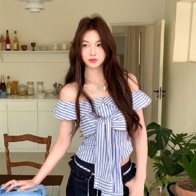 26060122 [청순글램] 오프숄더 스트라이프 셔츠 블라우스 핫걸탑