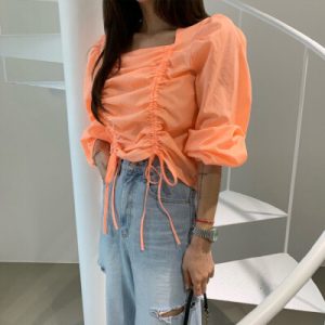 26070080 [키치룩] 셔링 스트링 포인트 크롭 긴팔 탑