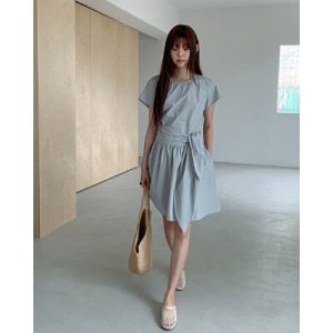 26070186 [데일리] 라운드 리본벨티드 셔링원피스