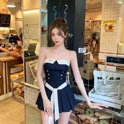 26070238 [로맨틱] 배색 탑 주름 스커트 셋업