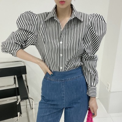 26080076 퍼프 슬리브 페미닌 프렌치 블라우스