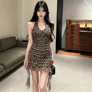 26080100 [실사] 홀터넥 호피 미니원피스