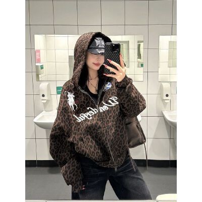 26090220 레오파드 자수 루즈핏 후드 집업 점퍼