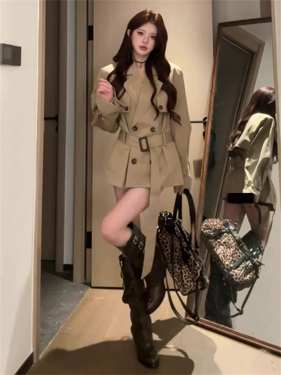 클래식 더블 버튼 벨티드 숏 트렌치 재킷
