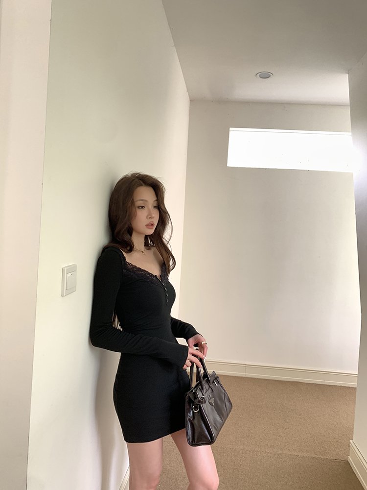 걸리시 레이스 핑거홀 미니 원피스