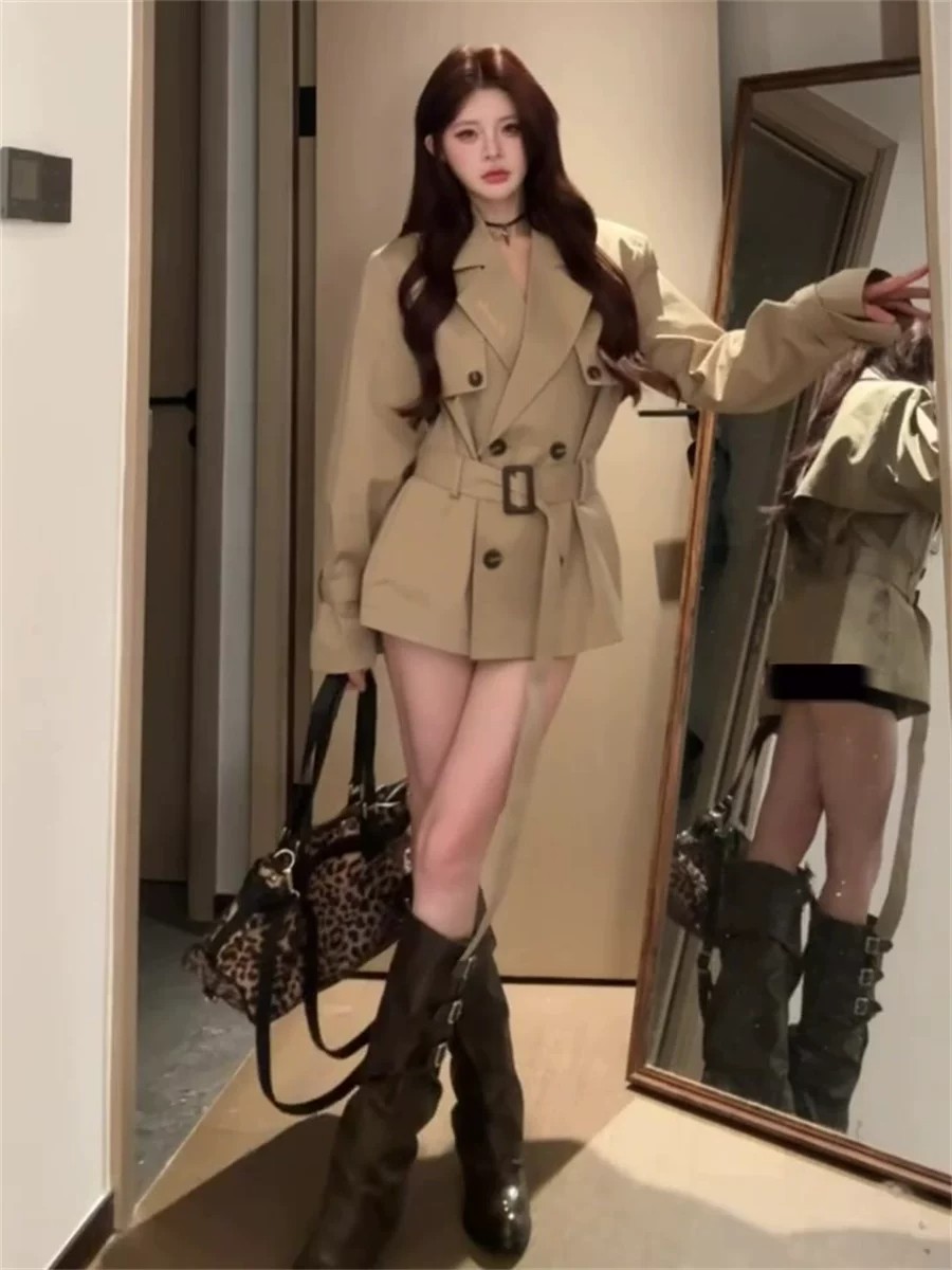 클래식 더블 버튼 벨티드 숏 트렌치 재킷