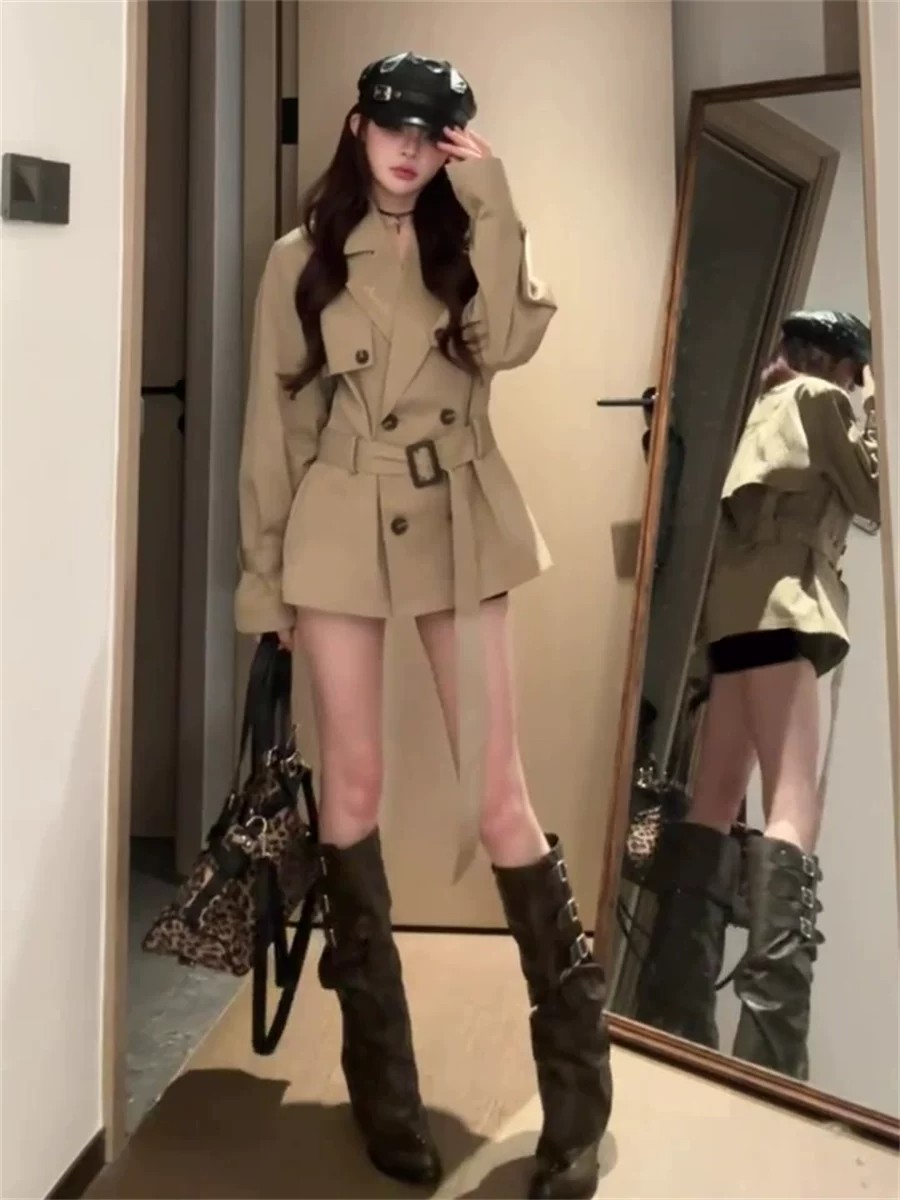 클래식 더블 버튼 벨티드 숏 트렌치 재킷