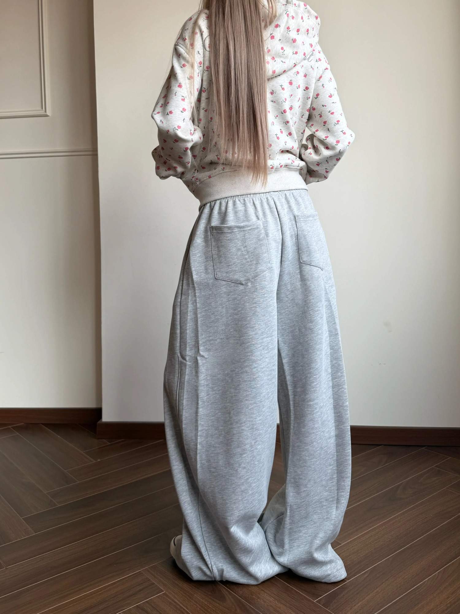 메탈 버튼 자수 와이드 밴딩 스웨트 팬츠
