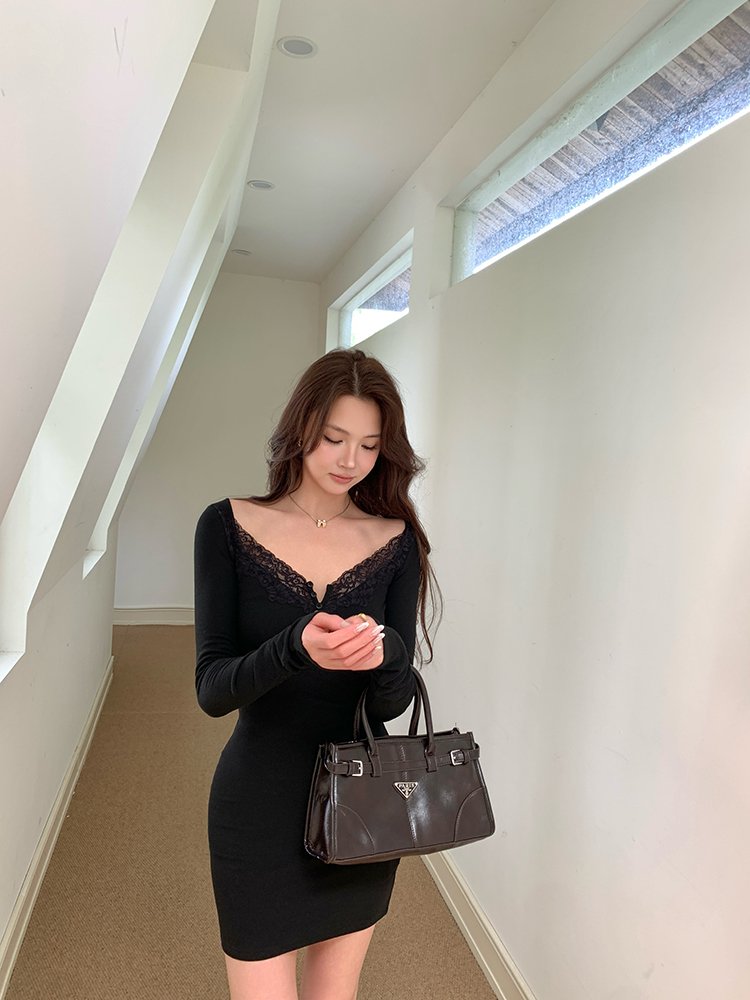 걸리시 레이스 핑거홀 미니 원피스