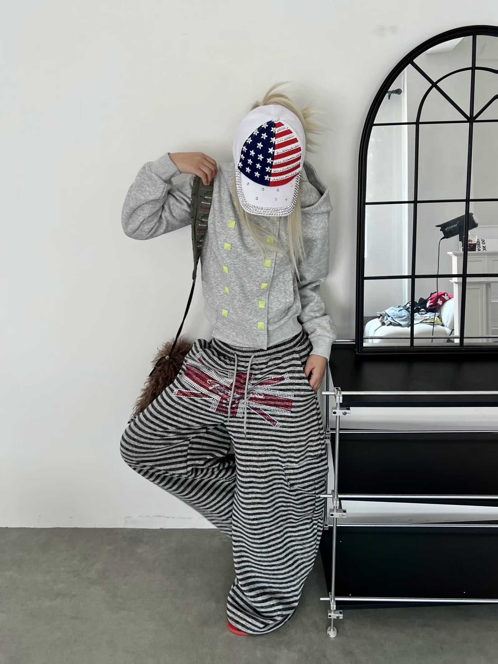 록시크 핫픽스 유니언잭 스트라이프 와이드 카고 팬츠