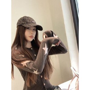 26100063 스타 소매 포인트 라운드 니트 가디건