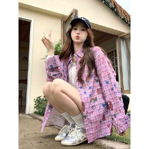 26100095 키치 그래픽 핑크 체크 오버핏 긴팔 셔츠