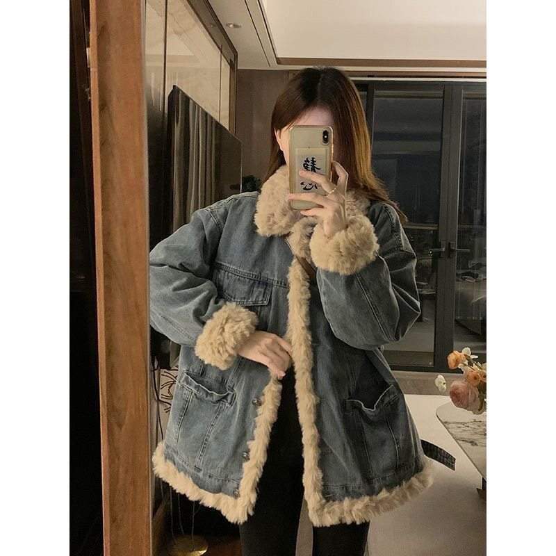 빈티지 워싱 데님 퍼 트리밍 양털 오버핏 재킷
