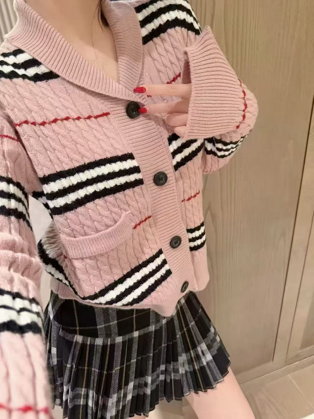 체크 케이블 숄카라 포켓 가디건