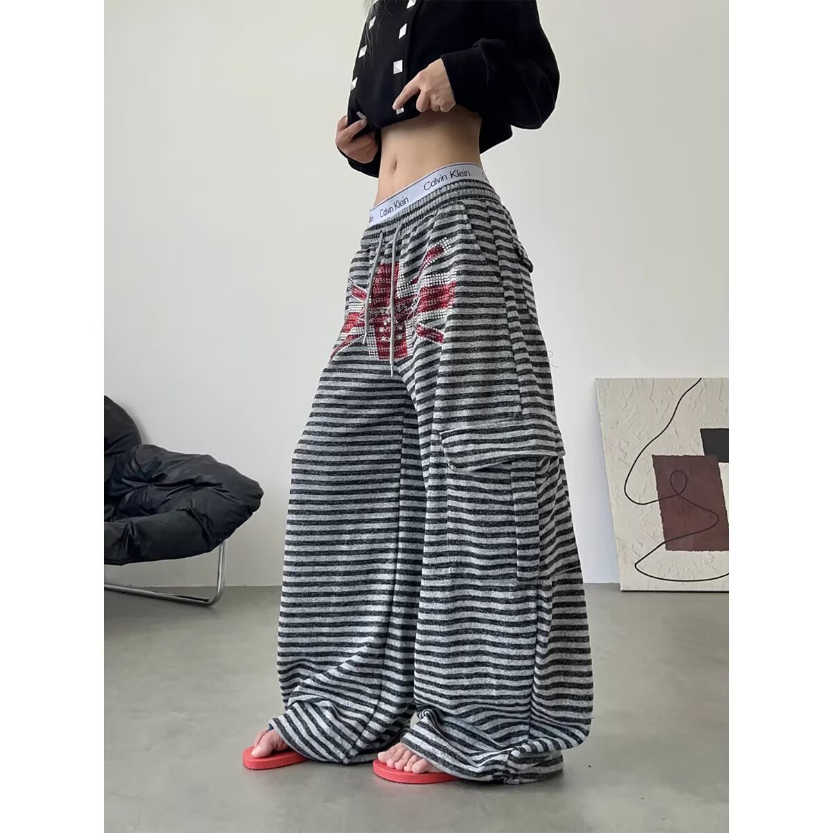 록시크 핫픽스 유니언잭 스트라이프 와이드 카고 팬츠
