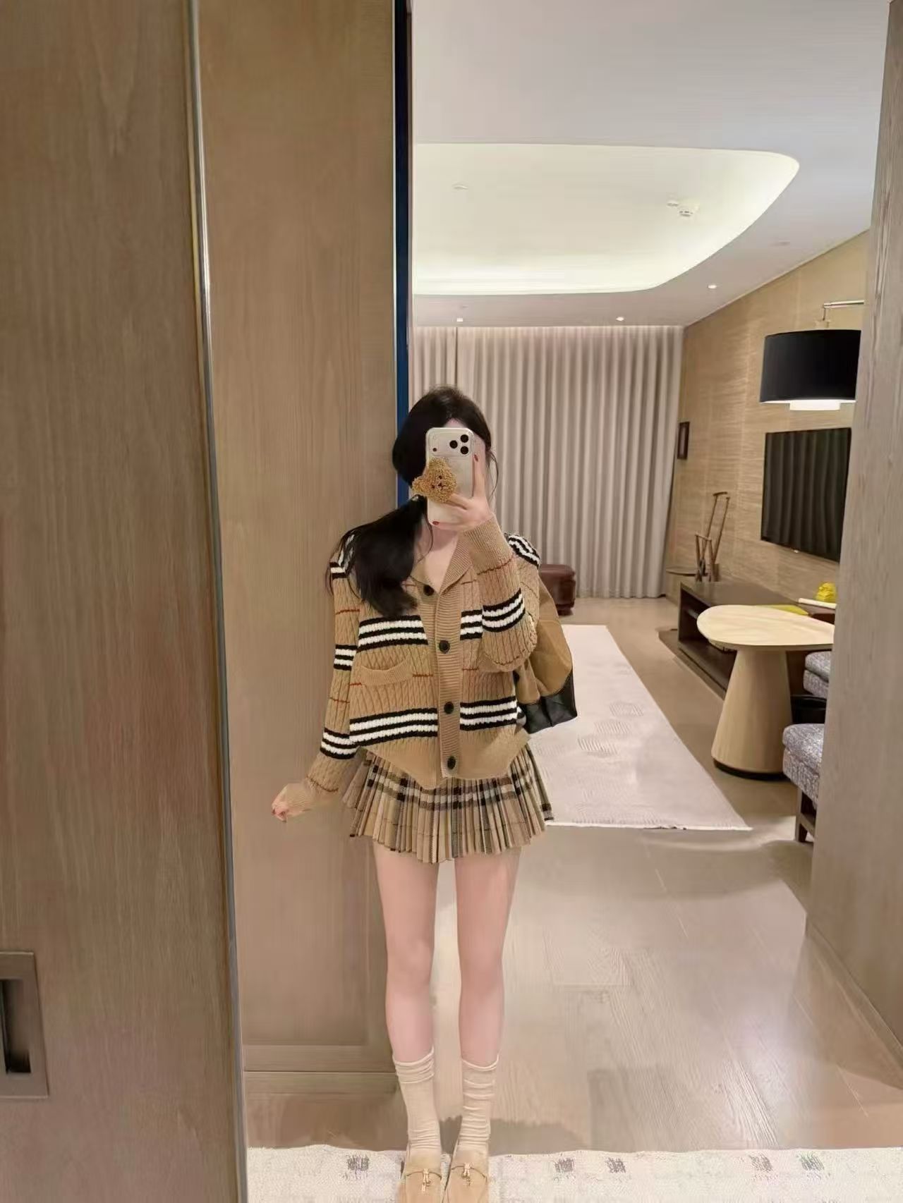 체크 케이블 숄카라 포켓 가디건
