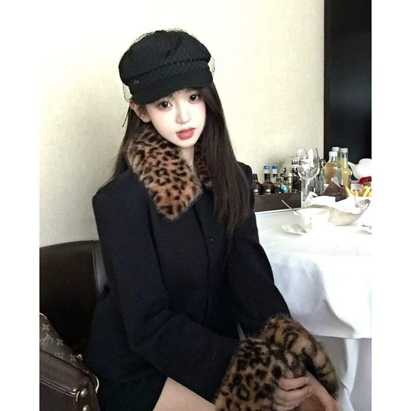 블랙 호피 퍼 카라 소매 포인트 자켓
