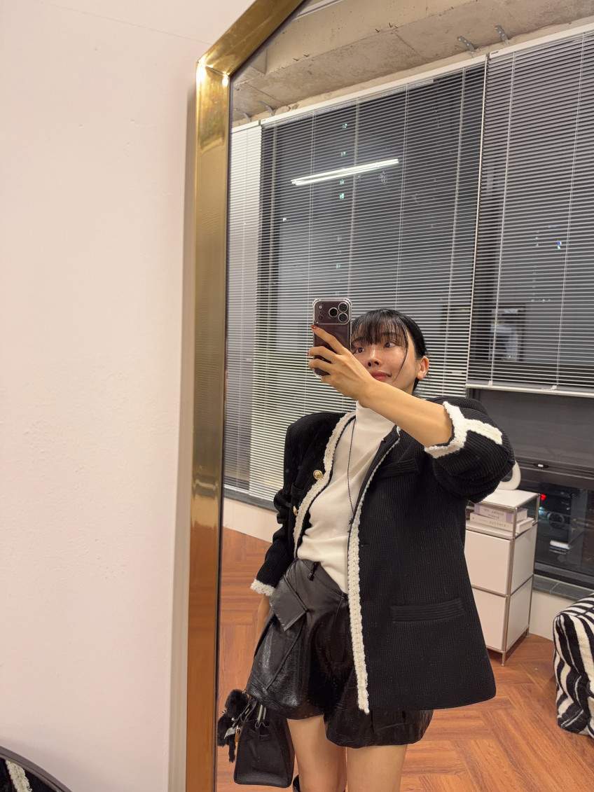 빅 플랩 카고 레더 A라인 숏팬츠