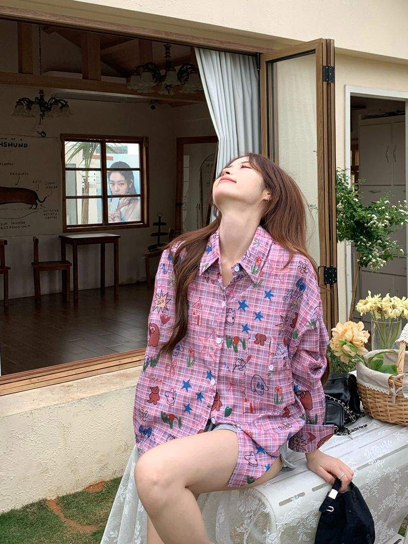 키치 그래픽 핑크 체크 오버핏 긴팔 셔츠