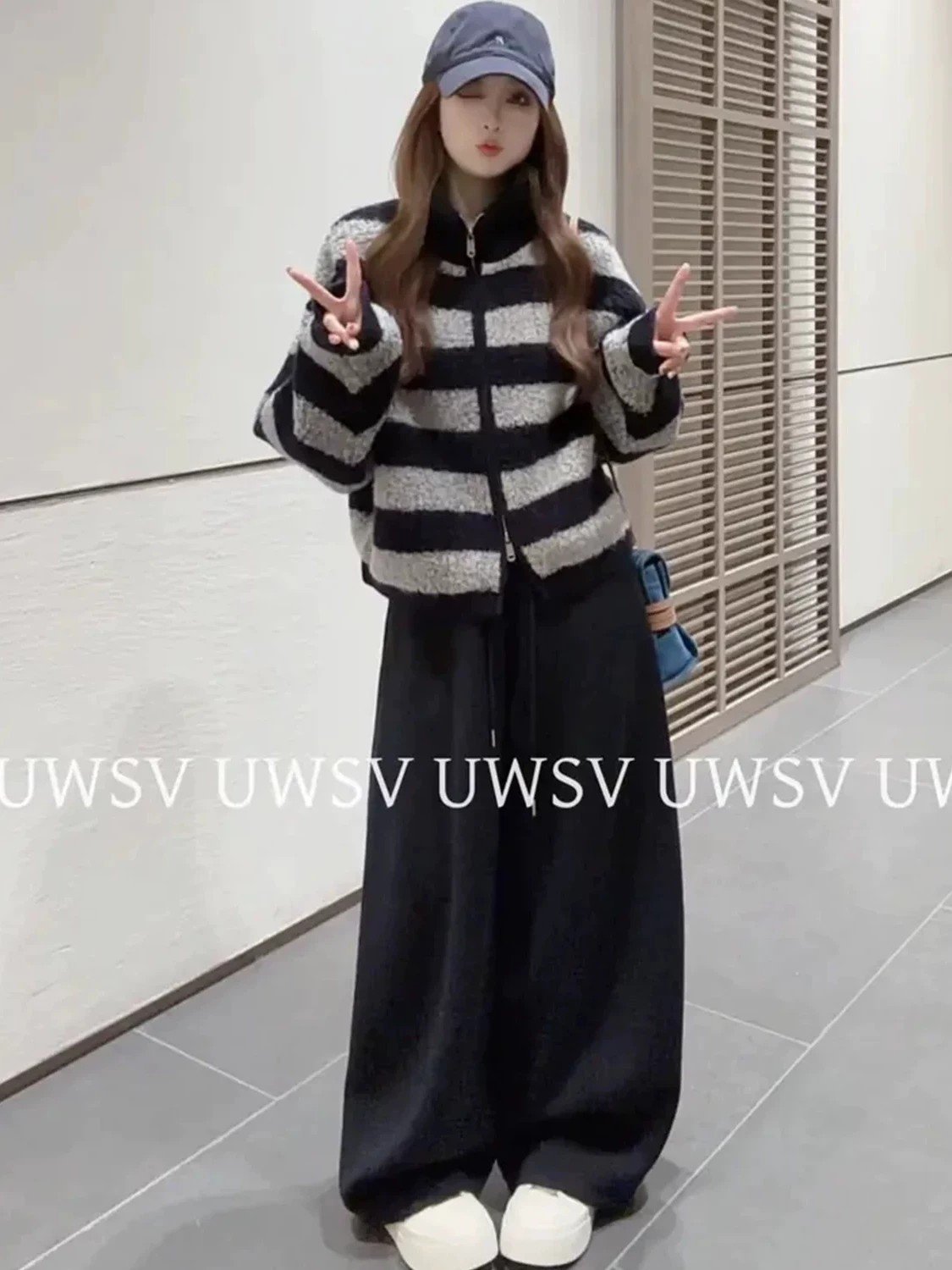 빈티지 스트라이프 뽀글이 하이넥 집업 자켓