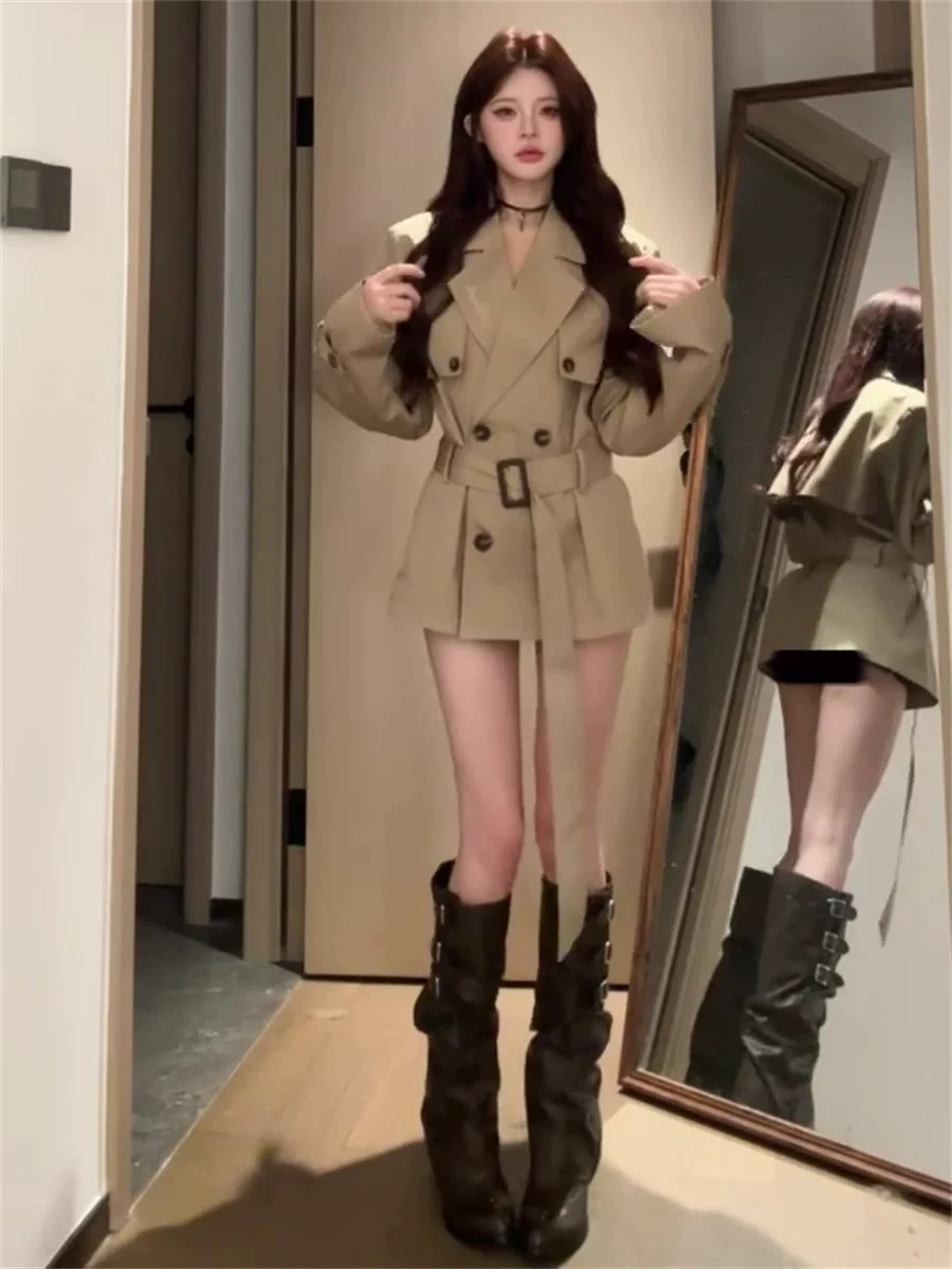 클래식 더블 버튼 벨티드 숏 트렌치 재킷